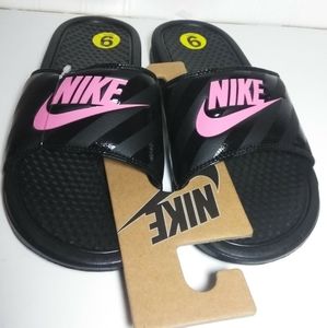 Nike Slides Women's sz 9 NEW